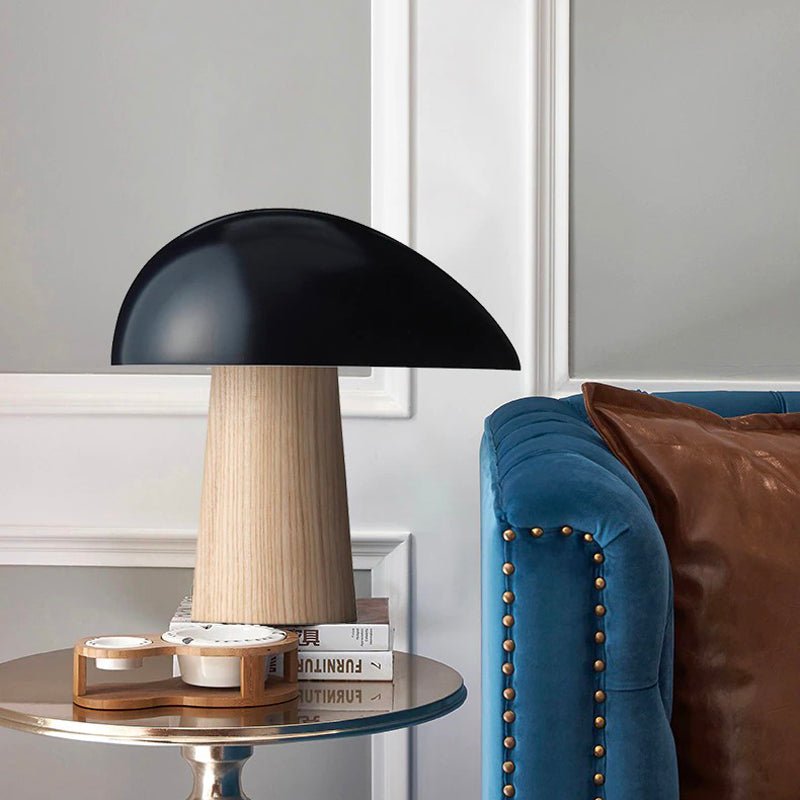 Design Pilz-Tischlampe