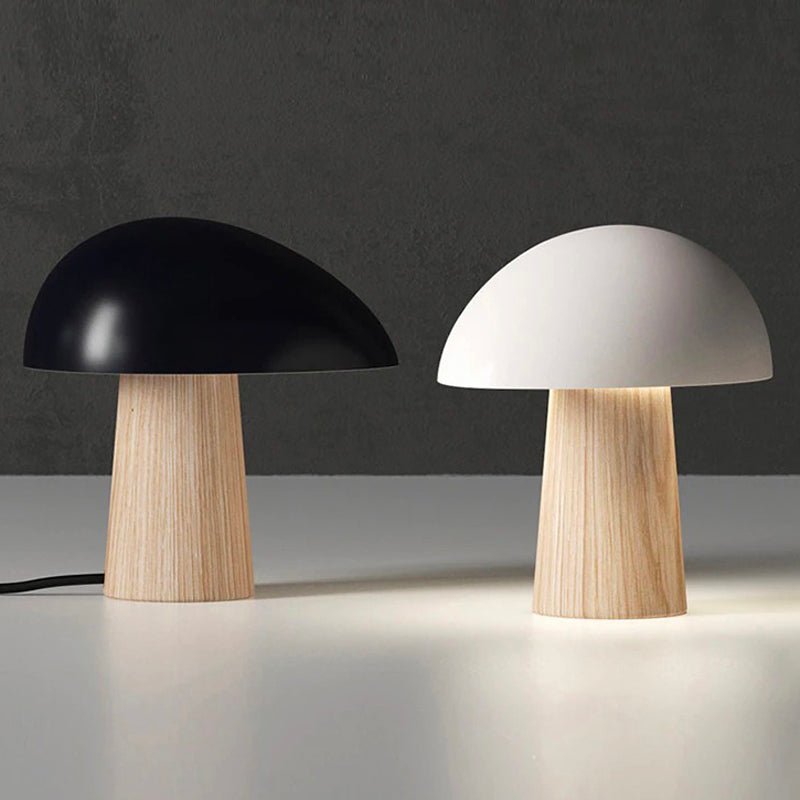 Design Pilz-Tischlampe