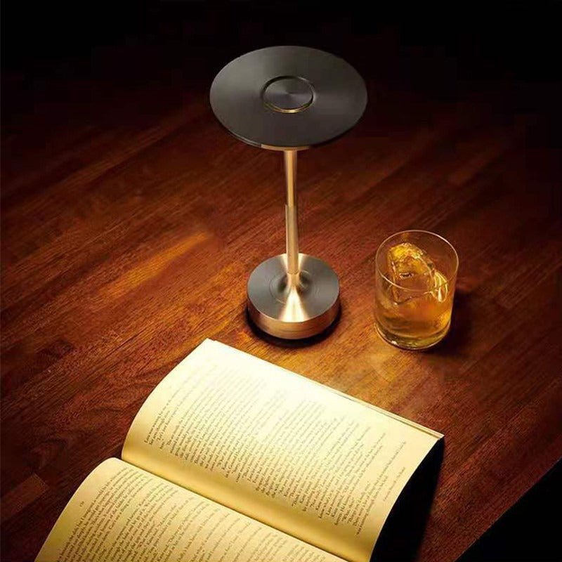 Wiederaufladbare italienische Design Tischlampe