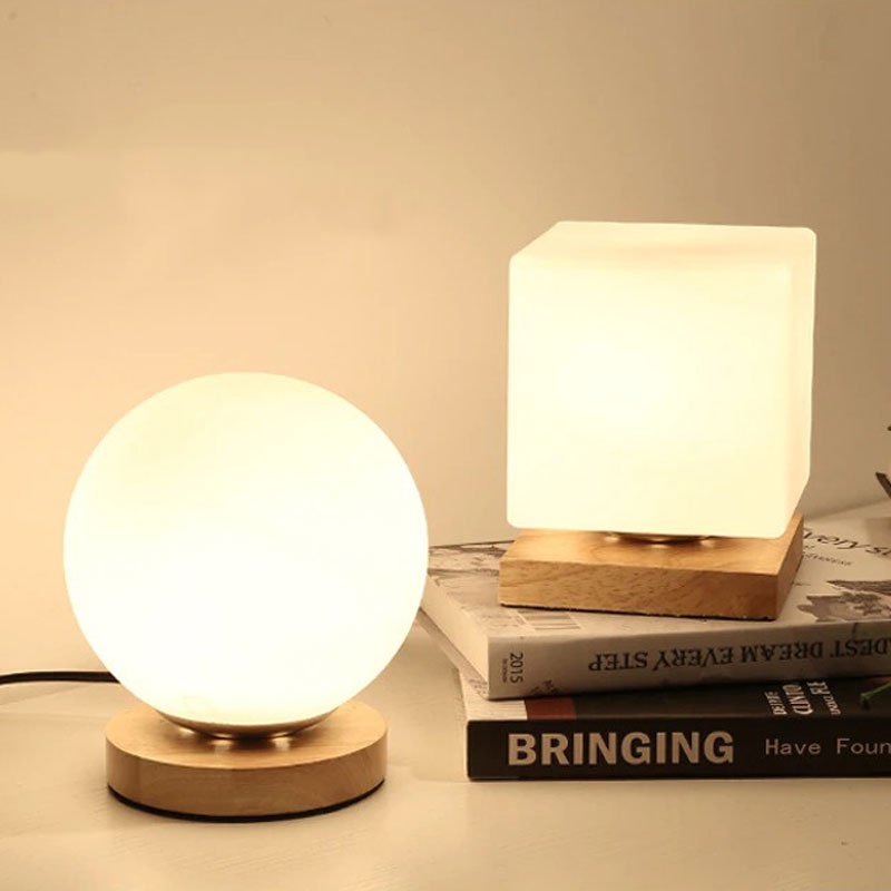 Quadratische LED Tischlampe