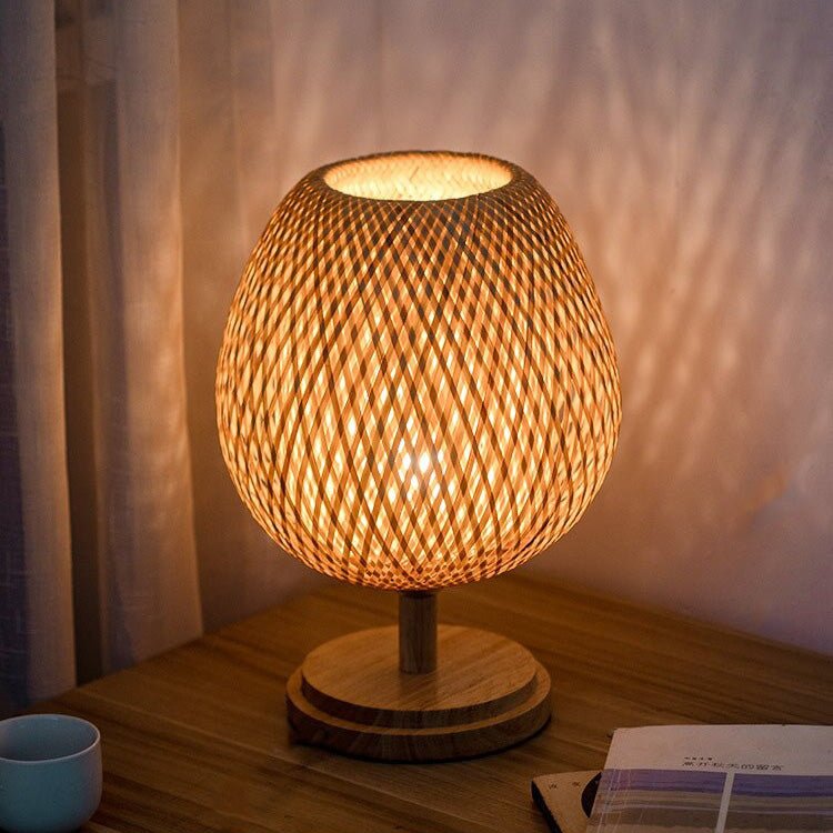 Geflochtene Bambuslampe