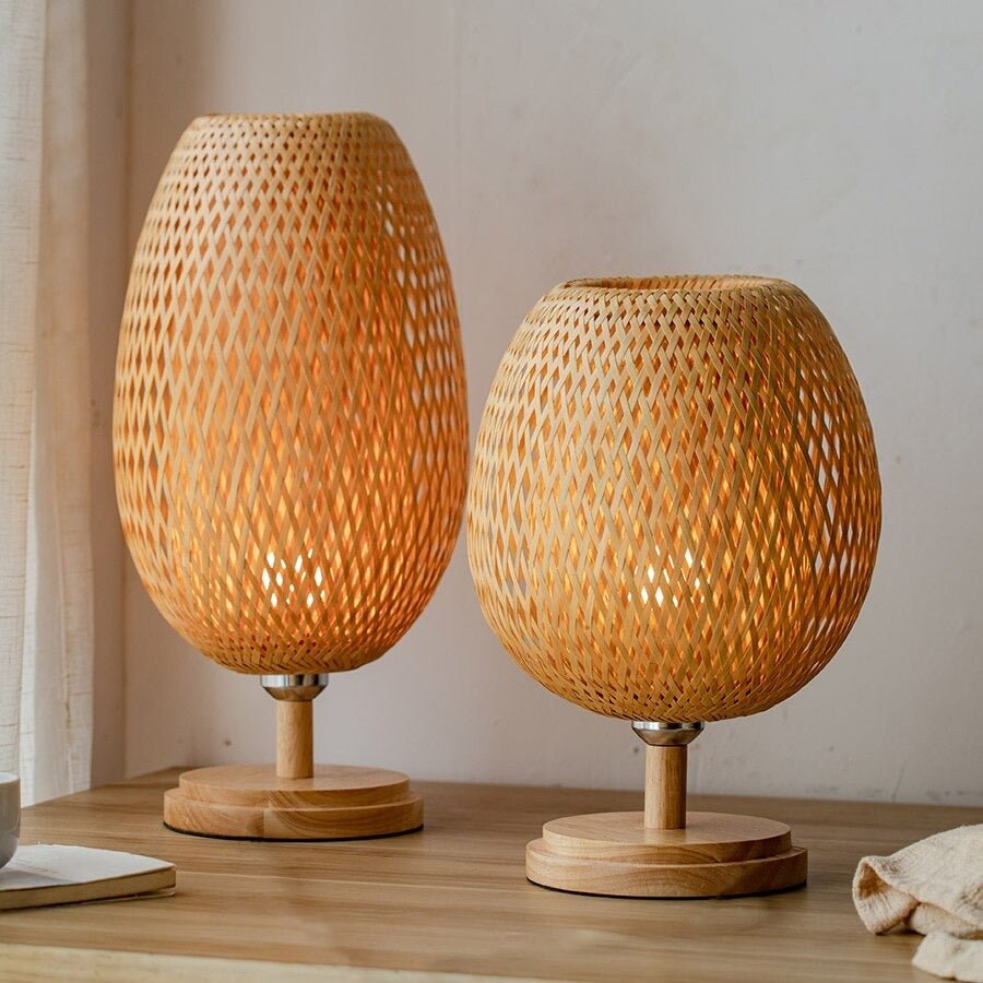 Geflochtene Bambus-Tischlampe